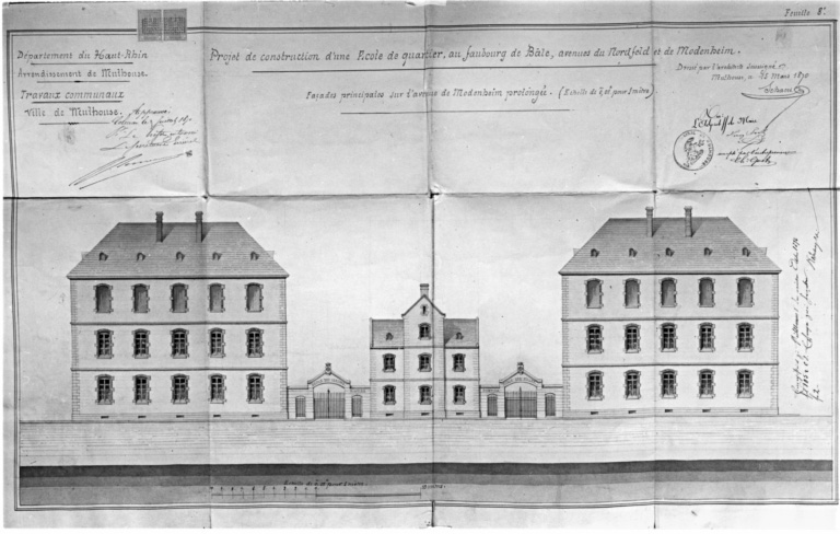 Projet de construction d'une école de quartier, faubourg de Bâle, aux avenues du Norfeld et de Modenheim. Façades principales sur l'avenue de Modenheim prolongée.