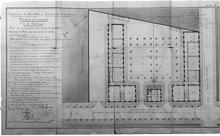 Projet de construction d'une école de quartier, faubourg de Bâle, aux avenues du Norfeld et de Modenheim. Plan détaillé de l'ensemble du projet au rez-de-chaussée.