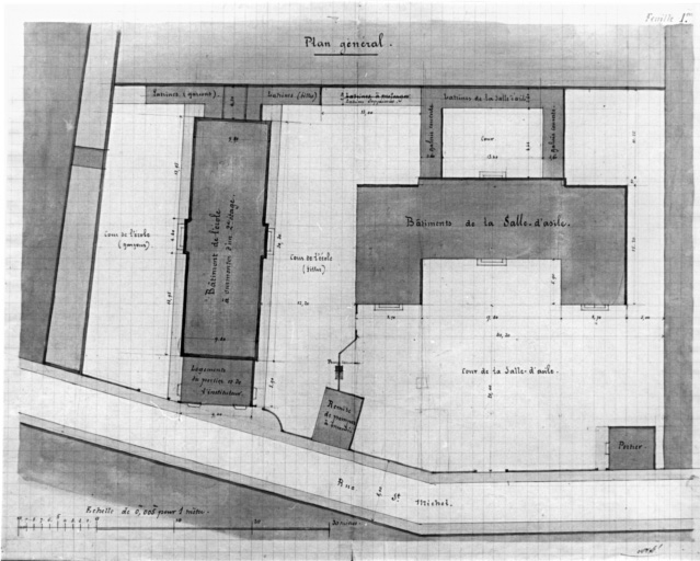 Projet de construction d'un deuxième étage sur le bâtiment de l'école. Plan général.