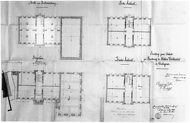 Construction de deux nouveaux bâtiments pour l'agrandissement de l'école secondaire de filles : plan du sous-sol, du rez-de-chaussée, des deux étages.