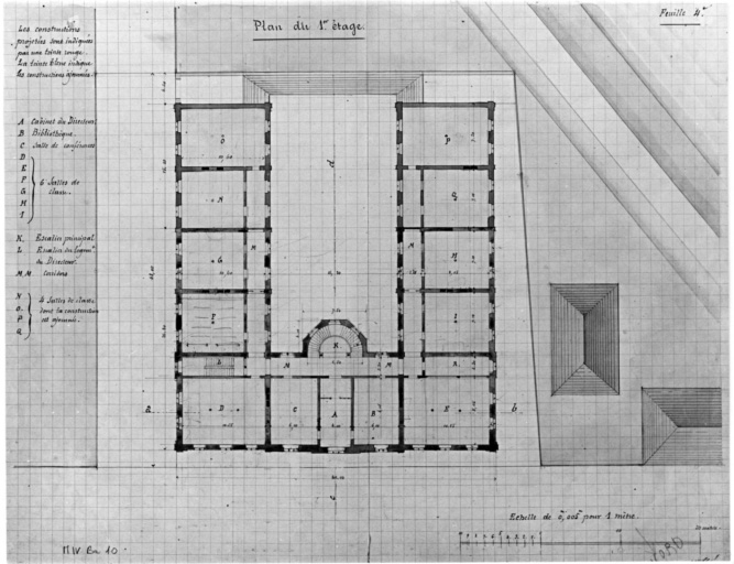 Construction d'une école spéciale de garçons (Mittelschule). Avant-projet : plan du premier étage.