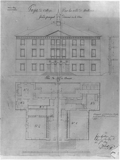 Projet : façade principale donnant sur la place. Plan du rez-de-chaussée.