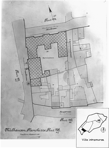 Plan cadastral de 1905, avec la situation des édifices inventoriés. Extrait de la section AY. A : école de commerce devenue lycée puis faculté des lettres, 31 Grand-Rue. Maison, 33 Grand-Rue.