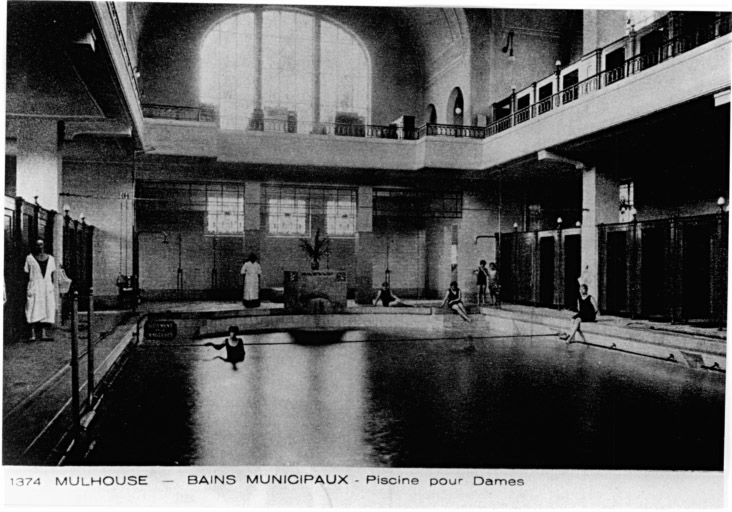 Vue ancienne de la piscine pour dames.