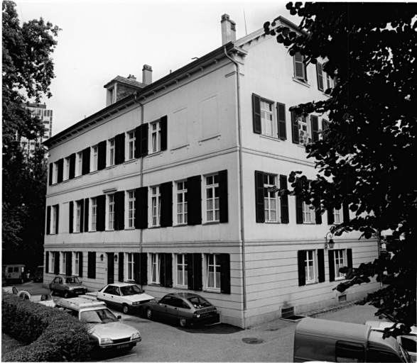 Maison antérieure : élévation arrière du bâtiment.