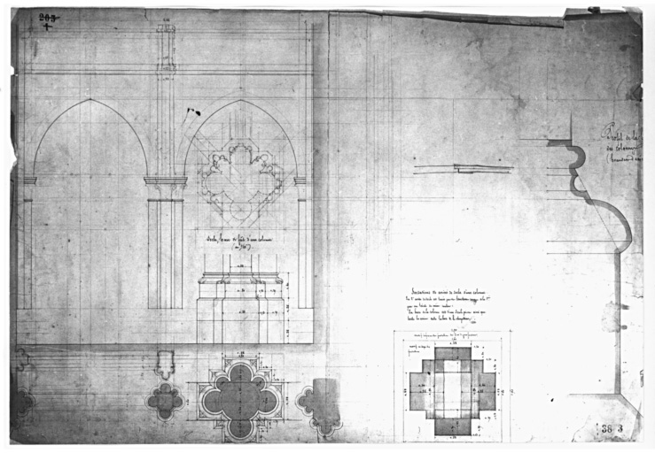 Profil de la base des colonnes (grandeur d'exécution). Socle, base et fût d'une colonne. Fondations et assises de socle d'une colonne.