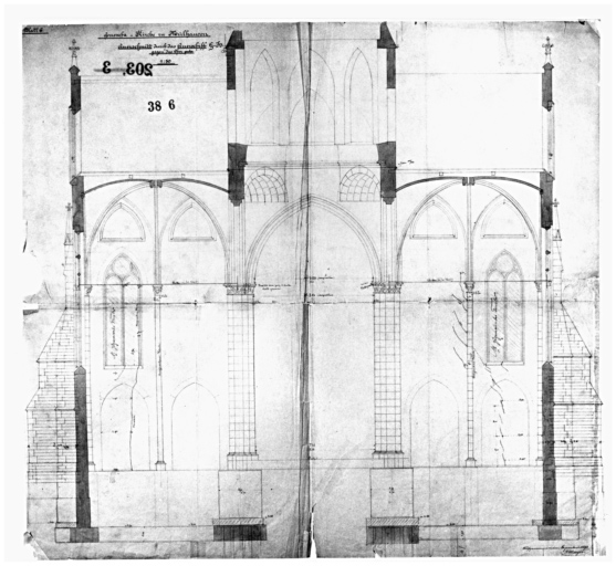 Coupe sur le transept vers le choeur.