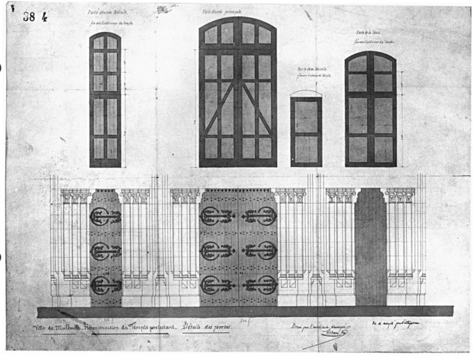 Reconstruction du temple protestant. Détail des portes : porte d'entrée latérale, porte d'entrée principale, porte de la tour.