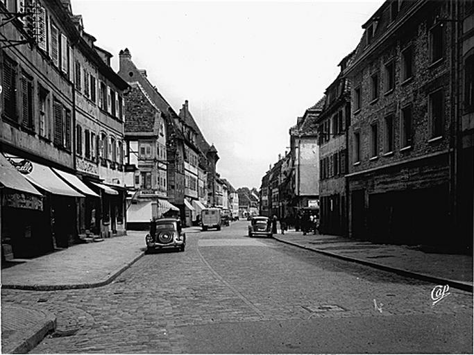 Vue ancienne de la rue Nationale vers l'est.