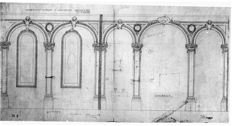 Arcades sur les murs du choeur et de la nef : élévation.