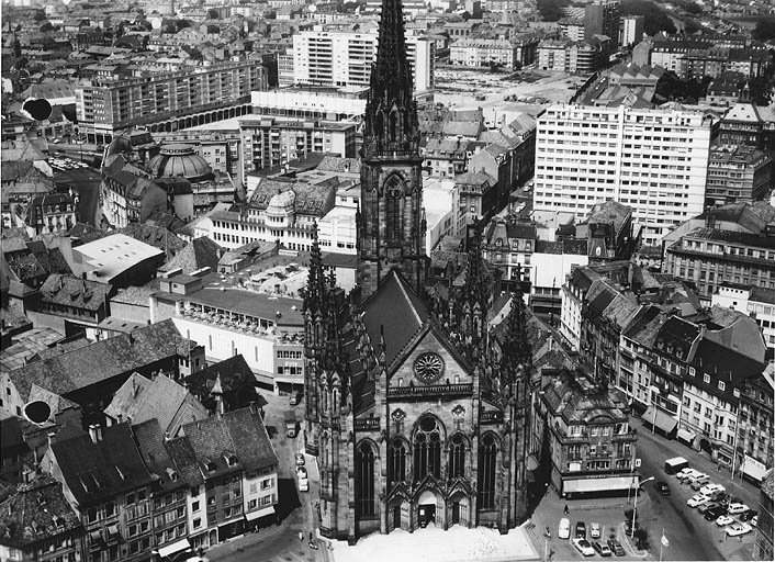 Photographie aérienne : vue prise de l'ouest.