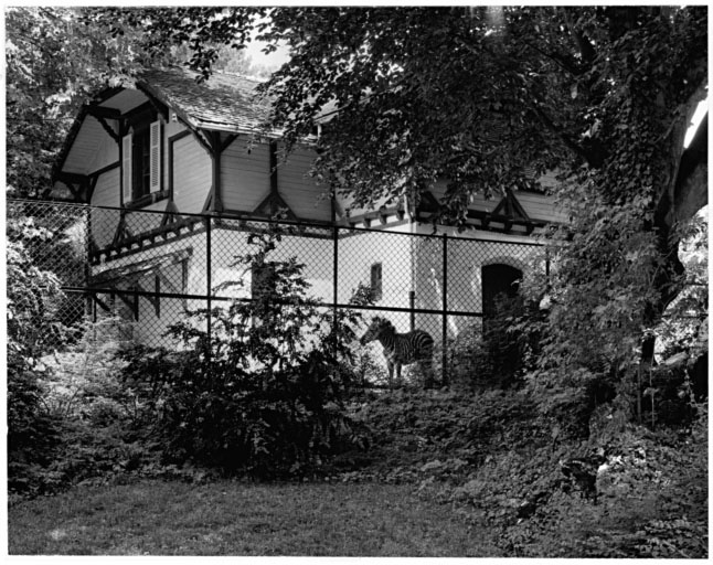 Bâtiment des lamas, actuellement bâtiment des zèbres (J), 1894.