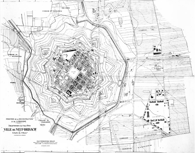 Plan topographique de la ville de Neuf-Brisach du Ministère de la Reconstruction et de l'Urbanisme (1946).