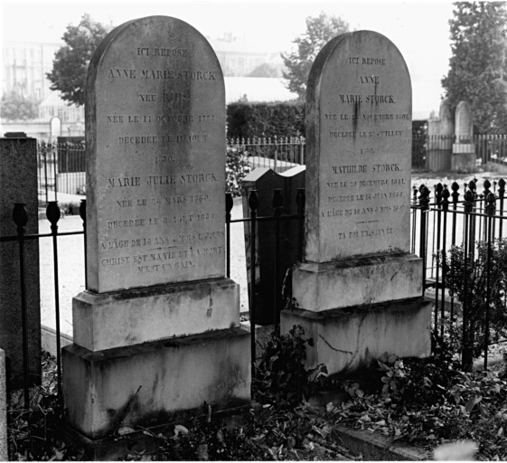 Cimetière protestant : tombeau d'Anne Marie Storck (allée b). Vue d'ensemble.