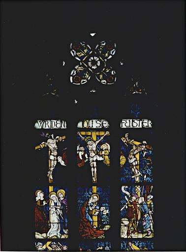 Vue des panneaux 6a, b, c - 7a, b, c et tympan : Crucifixion.