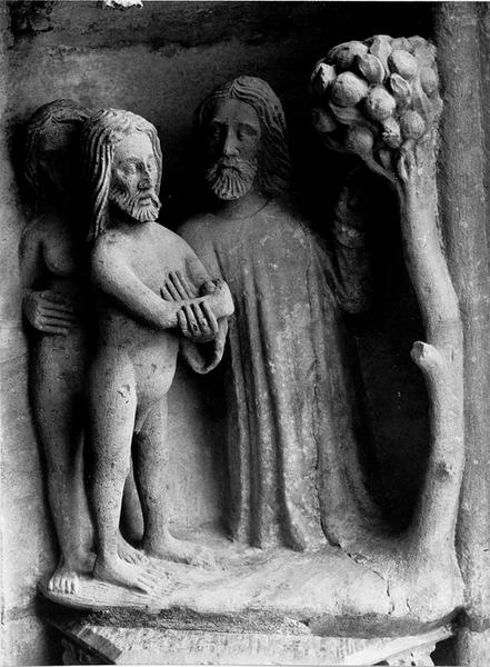 Portail ouest, voussure V, rouleau 3, relief V43 : Dieu montre l'Arbre de la Connaissance à Adam et Eve.(détail)