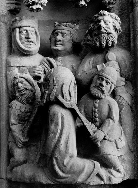 Portail ouest, voussure V, rouleau 2, relief V25 : Martyre de Saint Christophe.(détail)