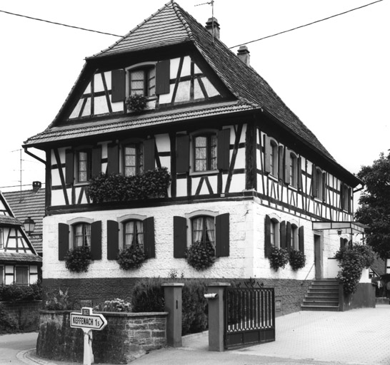 Ferme : Principale (rue) 69, à Birlenbach. Vue de trois quarts.