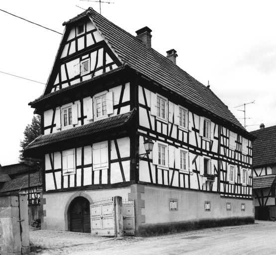 Ferme : Principale (rue) 44, à Birlenbach. Vue de trois quarts gauche.