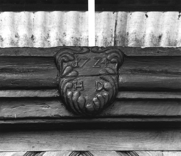 Ferme, Principale (rue) 19. Linteau de porte de logis.