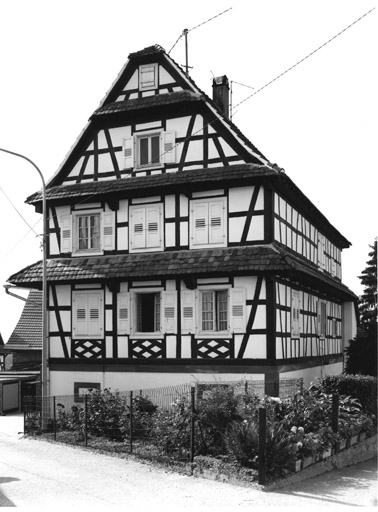 Ferme, Vignes (rue des) 1. Vue de trois quarts.