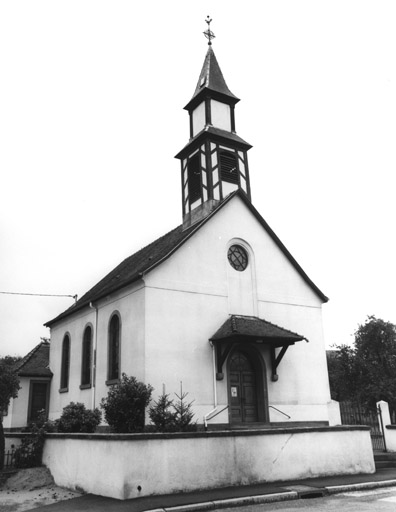 Eglise paroissiale sainte-Barbe. Vue d'ensemble.