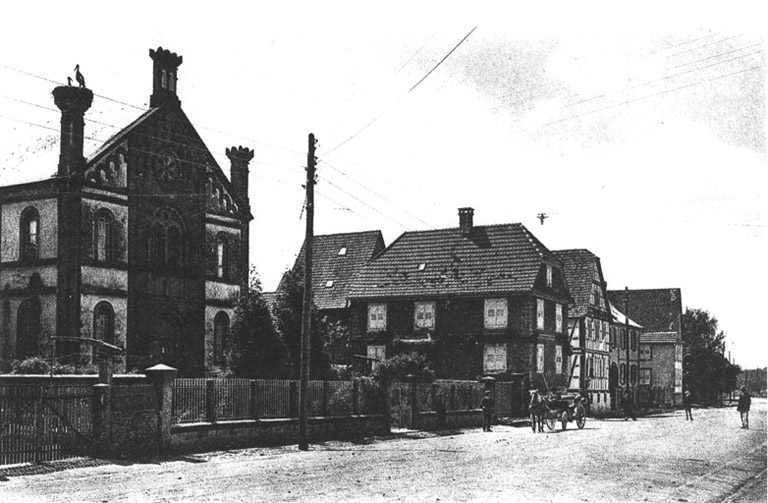 Vue d'ensemble de l'ancienne synagogue de 1865, détruite en 1945.