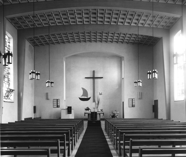 Eglise protestante (non étudiée), Principale (rue). Vue d'ouest en est du temple édifié en 1961.
