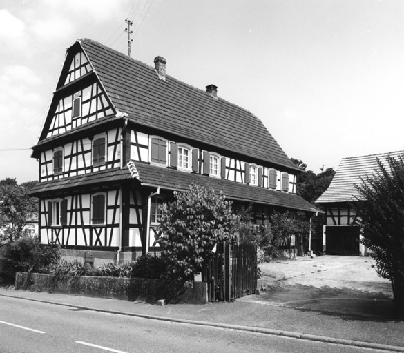 Ferme, Thermes (rue des) 5, à Hoelschloch. Vue d'ensemble.