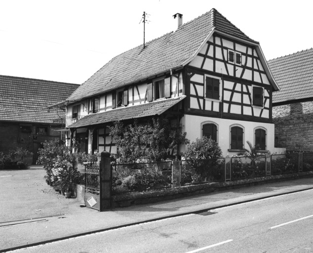 Ferme, Thermes (rue des) 22, à Hoelschloch. Logis : vue d'ensemble.