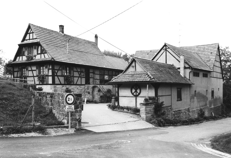 Ferme : Principale (rue) 35, à Hohwiller. Vue d'ensemble.