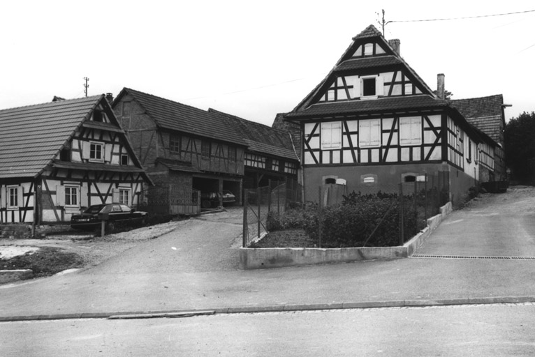 Vue d'ensemble depuis la rue.