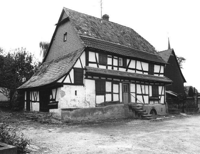 Ferme : Sable (rue du) 2. Logis trois quarts arrière.