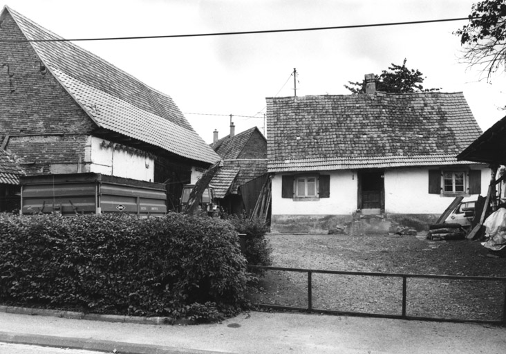 Ferme : Paix (rue de la) 12. Vue d'ensemble.