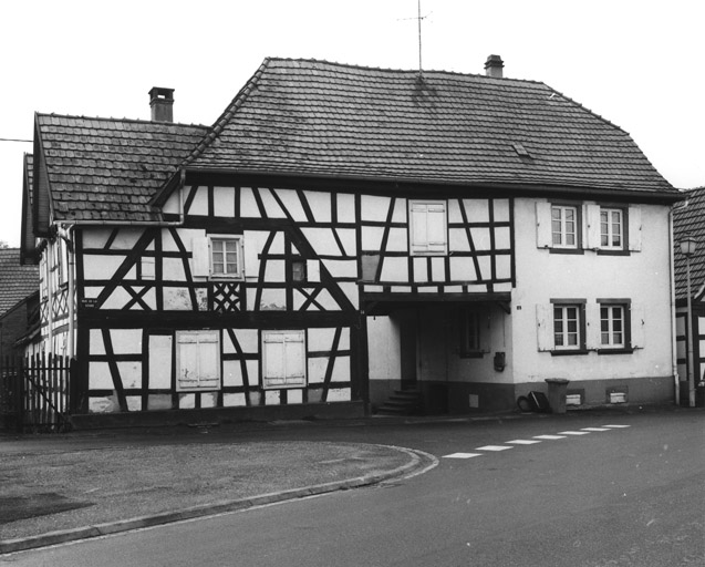 Ferme : Rittershoffen (rue de) 12, 14. Façade sur rue.