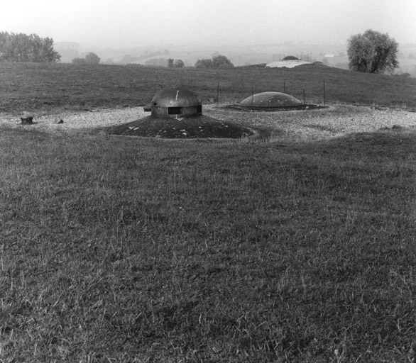 L'Ouvrage de Schoenenbourg : bloc 4 tourelle en éclipse, cloche G.M.F, prise d'air.