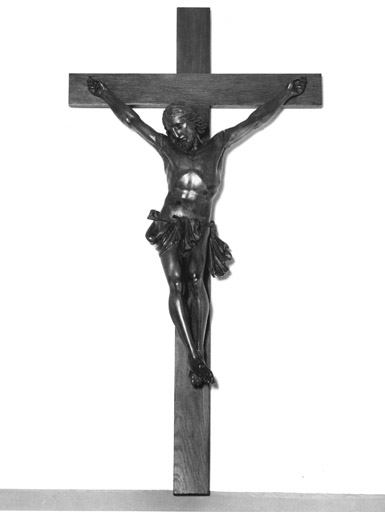 Croix : Christ en croix