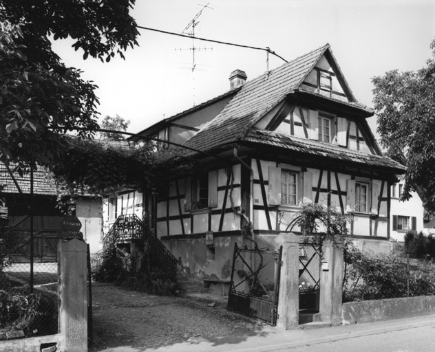 Ferme : Hanau (rue de) 10. Vue d'ensemble.