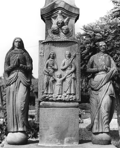 Calvaire : Christ en croix, Vierge, saint Jean