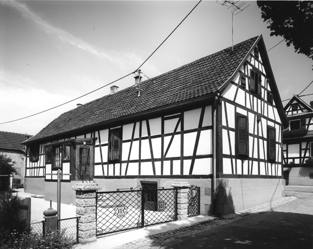 Ecole
