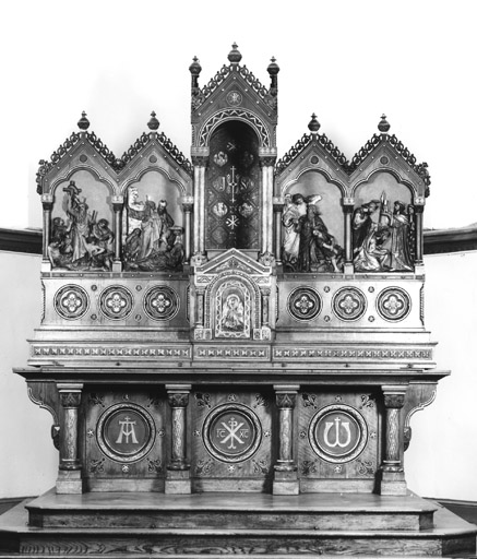 3 autels, 3 retables, 2 tabernacles, chaire à prêcher, 3 statues, groupe sculpté (maître-autel, autel secondaire) : de mobilier d'église, sainte, saint Wendelin, saint Joseph à l'enfant, Vierge de Pitié, style néo-roman