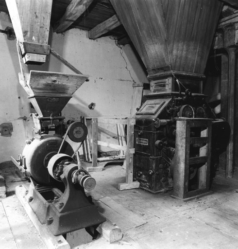 Bâtiment de meunerie : salle des broyeurs.