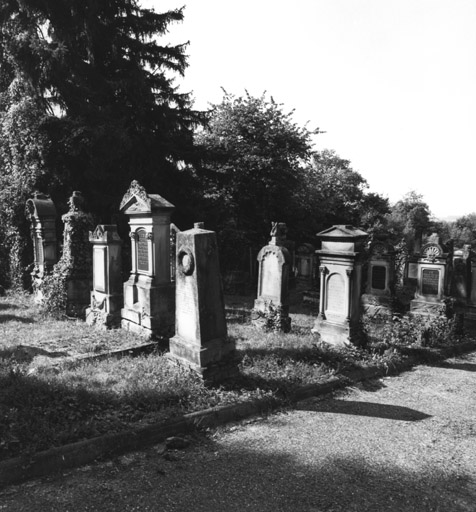 La partie ancienne du cimetière juif.