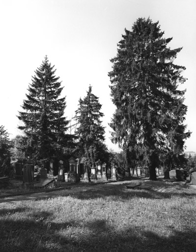 La partie réservée au cimetière juif.