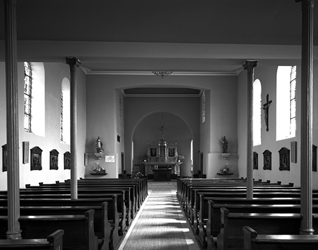 Vue intérieure vers le choeur.