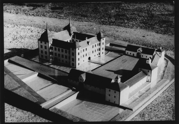 Maquette réalisée par Charles Ungerer en 1973 : vue de trois quarts gauche.