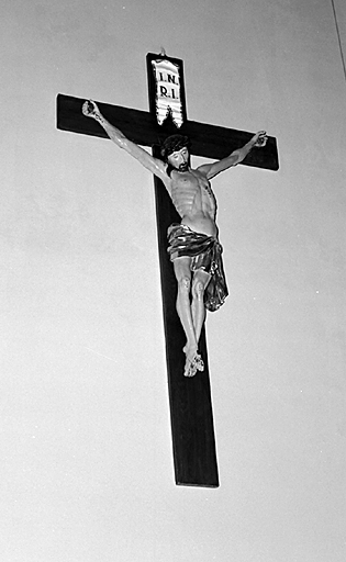 Croix : Christ en croix