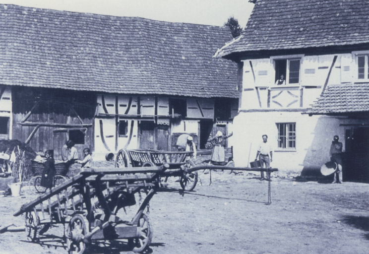 Cour de l'ancien moulin.