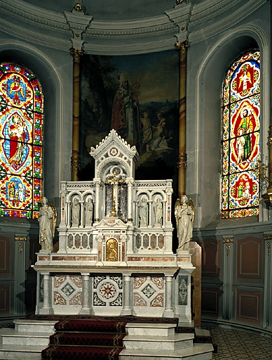 Autel, retable, tabernacle, 6 statues (maître-autel)