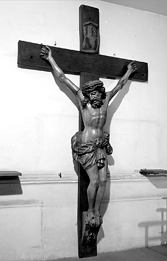 Croix : Christ en croix